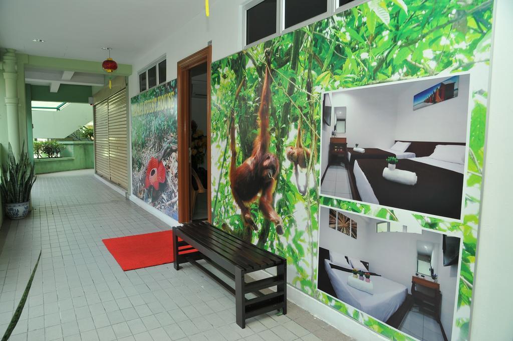 Api-Api Guesthouse Kota Kinabalu Esterno foto